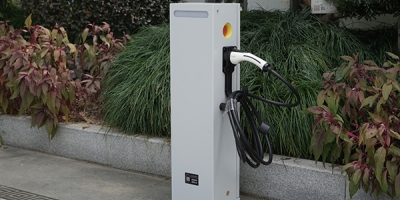 不銹鋼水、電、照明一體樁全方位解析