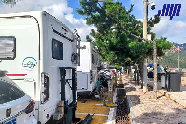極亞智能房車營地水電樁，戶外場景實拍
