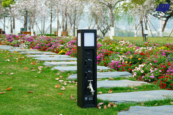 極亞智能庭院水電樁實拍，戶外防水防凍掃碼供水供電設備場景